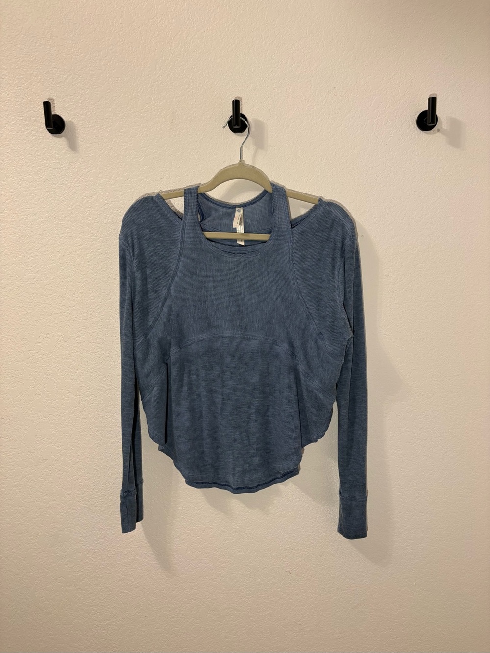 Free People FP Movement Zenith long-sleeve tee - Picture 3 of 6
